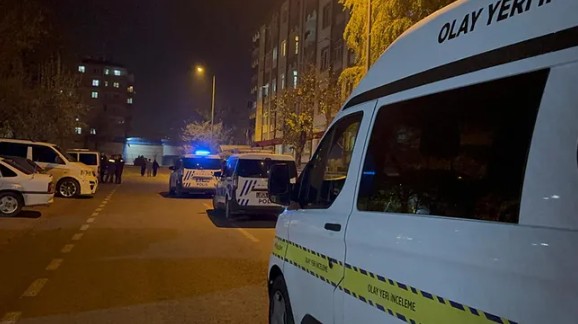 Kayseri’de akılalmaz olay! İki kardeş 3 gün arayla evlerinin penceresinden atladı!